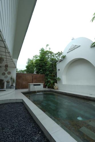 Ngaglik Hotel | Kanjeng Heritage Villa by Raminten