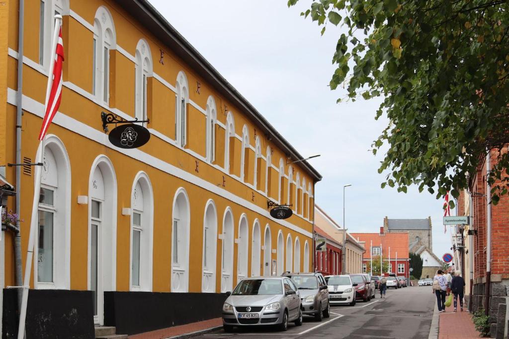 Akirkeby Hotel | Kanns Hotel