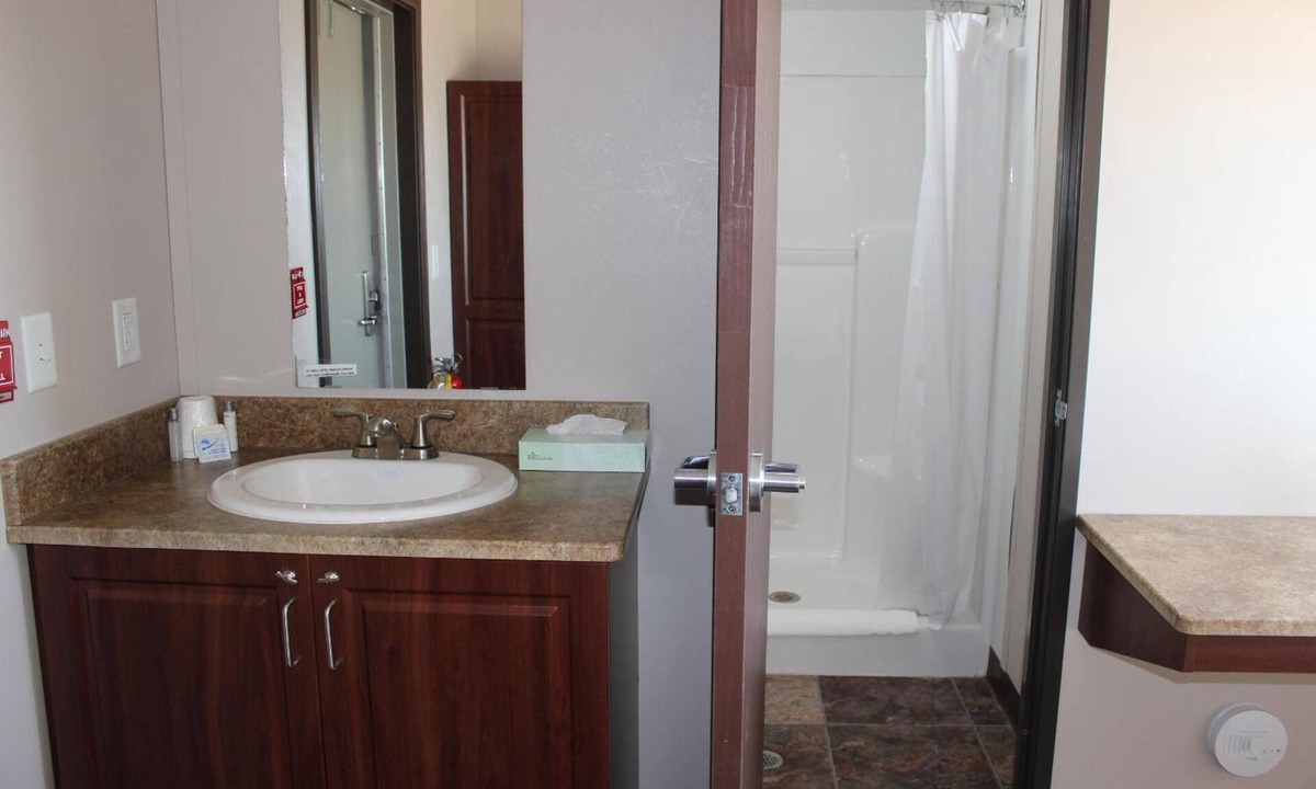 Carlsbad Hotel | Karbani Inn