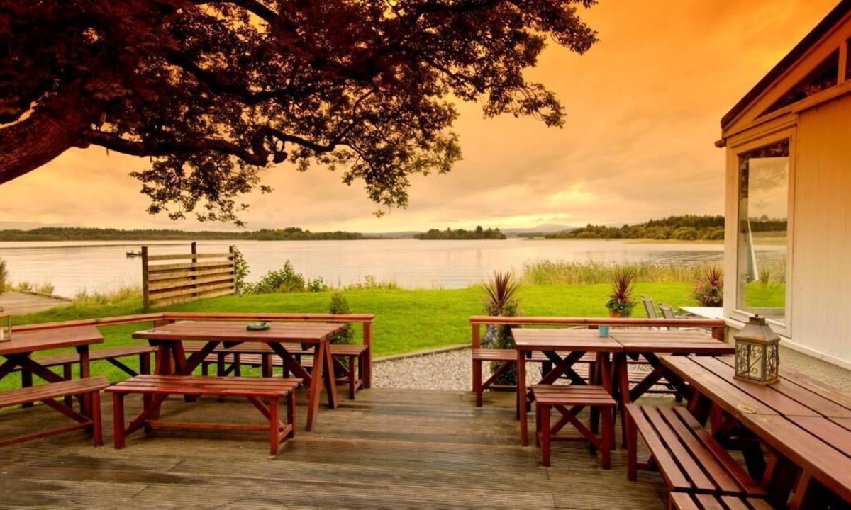 Port of Menteith Hotel | Karma Lake of Menteith