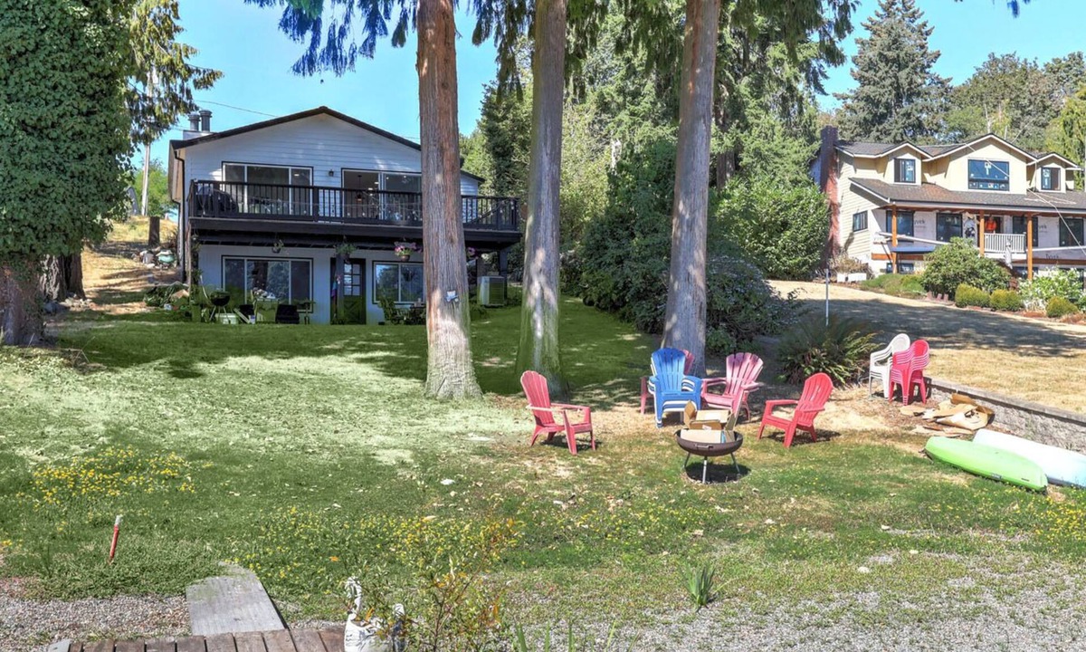 SeaTac Cottage | Karmen's Lake Cottage A2