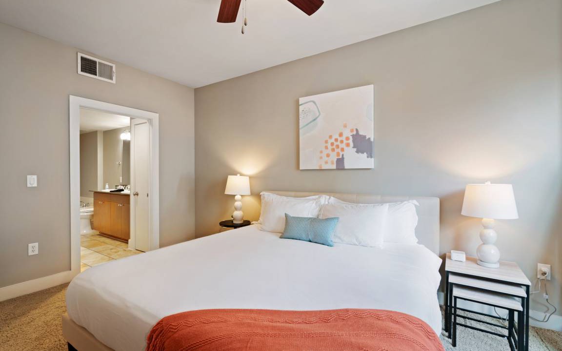 Legacy Park Apartment | Kasa | Comfy 2BD + Pet Friendly | Plano