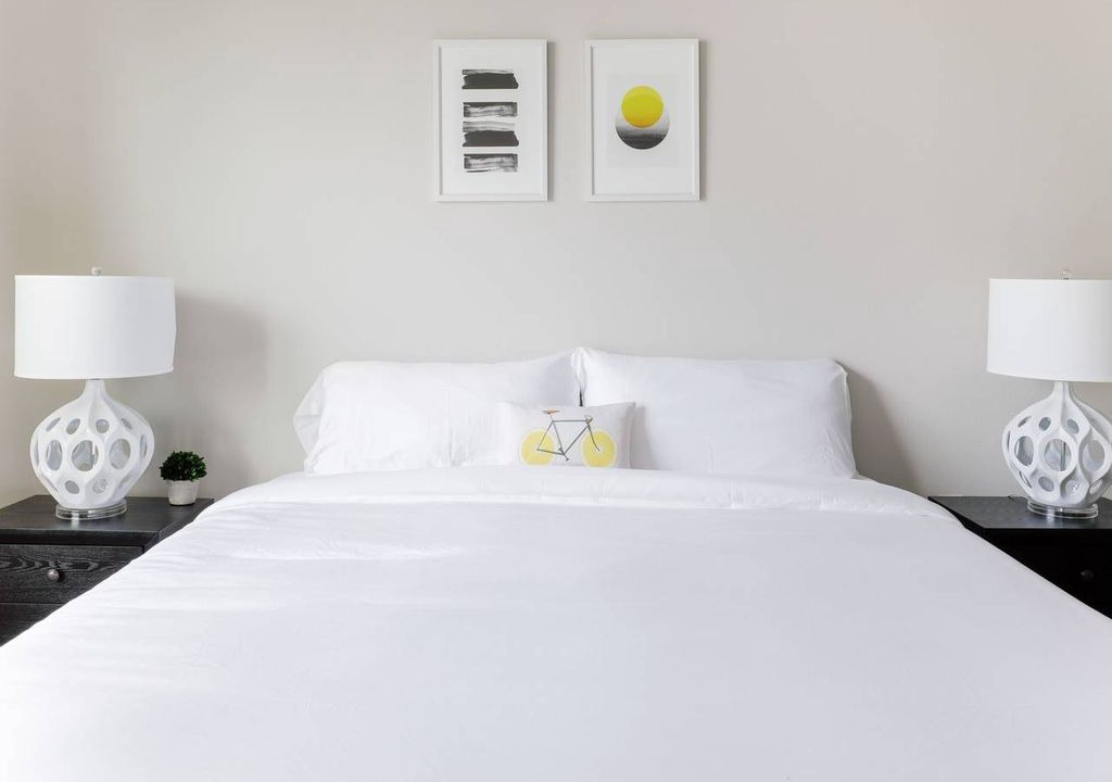 Chestnut Apartment | Kasa | East Austin | Sophisticated 1BR/1BA Apartment