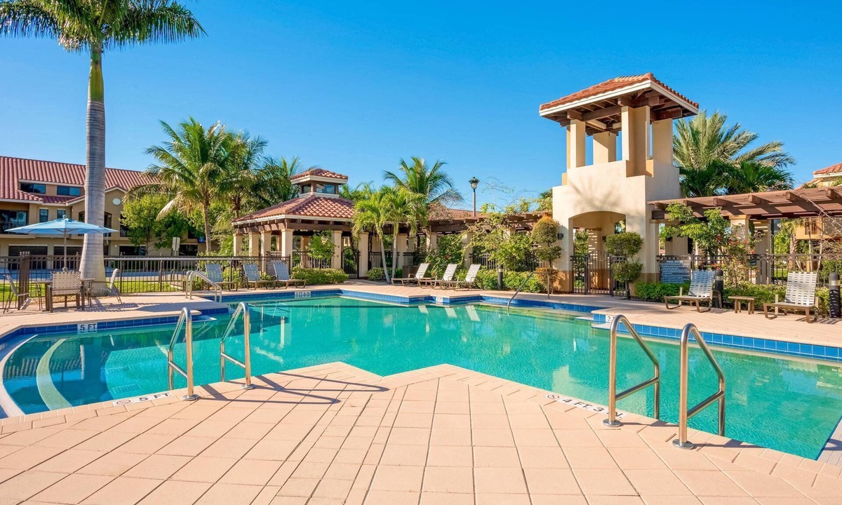 Delray Beach Apartment | Kasa | Sunny 1 BD + Pool Access | Delray Beach