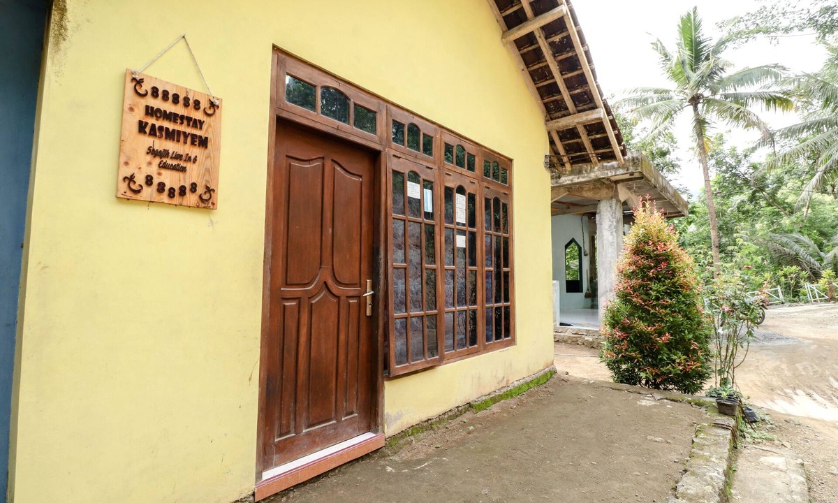 Kokap House | Kasmiyem Homestay