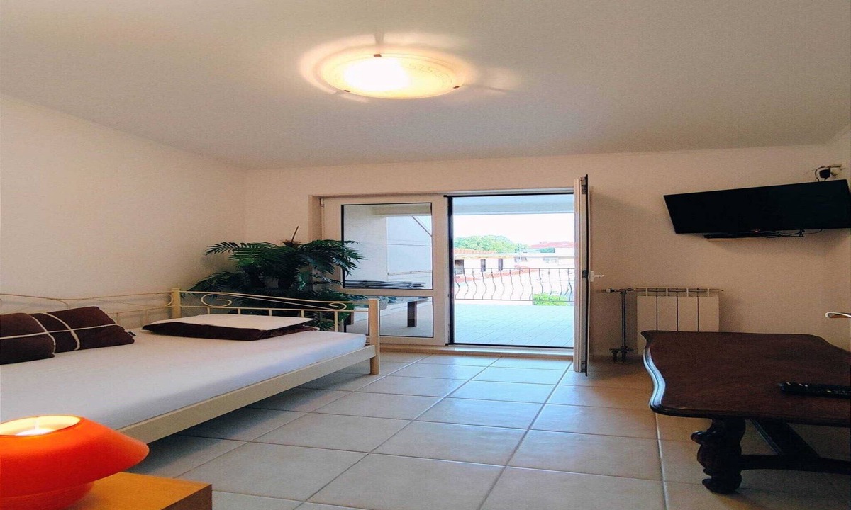 Kastel Stafilic Apartment | Kastel Stafilic Comfortable Apartments - Three Bedroom Apartment with Terrace