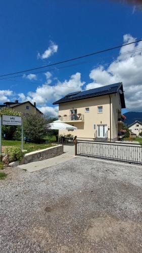 Korenica Apartment | Katarica