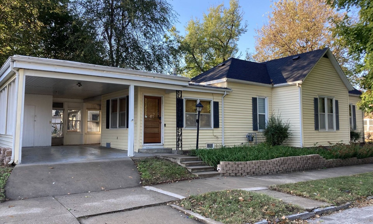 Boonville House | Katy Trail Pull Off