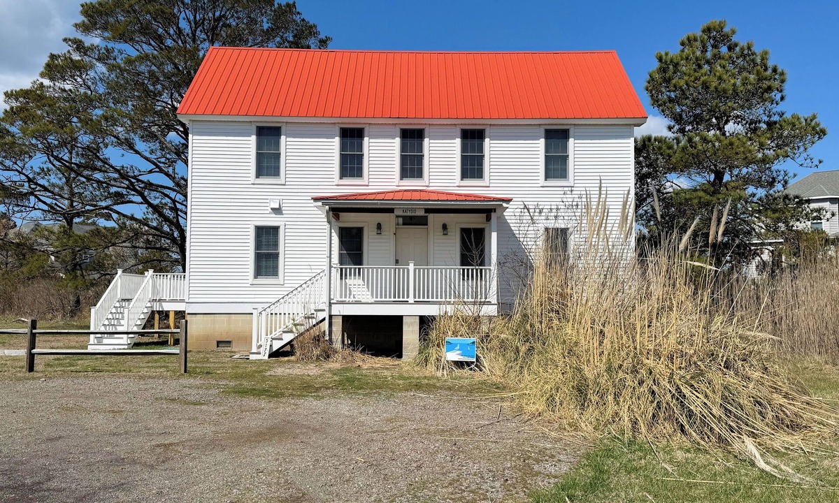 Chincoteague House | Katydid - Water Front -3BR + loft home/Waterview LINENS & TOWELS PROVIDED