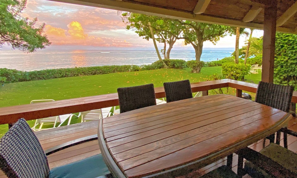 Kawela Bay House | Kawela Kai 501:Updated NorthShore Beach Front-Relax & Unwind