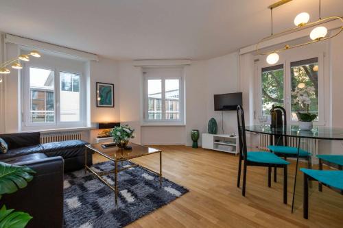 Werd Apartment | KAYA Zurich Apartment SAPPHIRE - Downtown 2BR Deluxe Apt