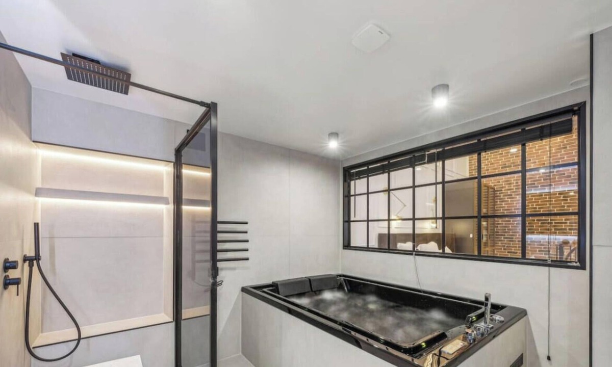 Malakoff Apartment | Kaza Bella – Paris Brancion | House with Jacuzzi