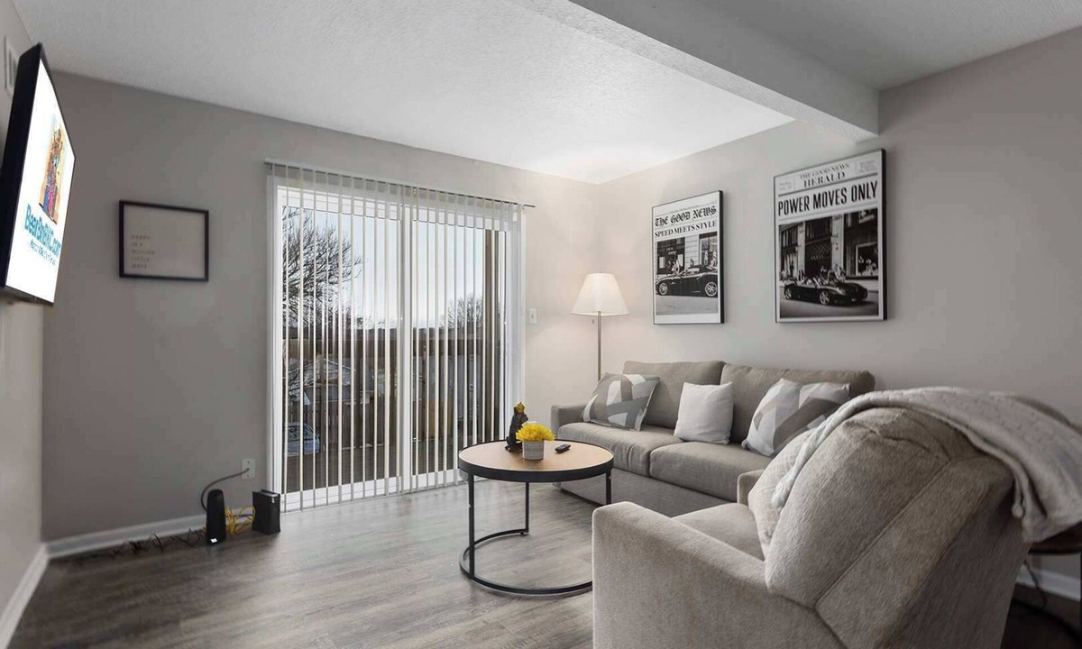 Rosedale Apartment | KC Apartment: Family-Friendly with Free Parking!