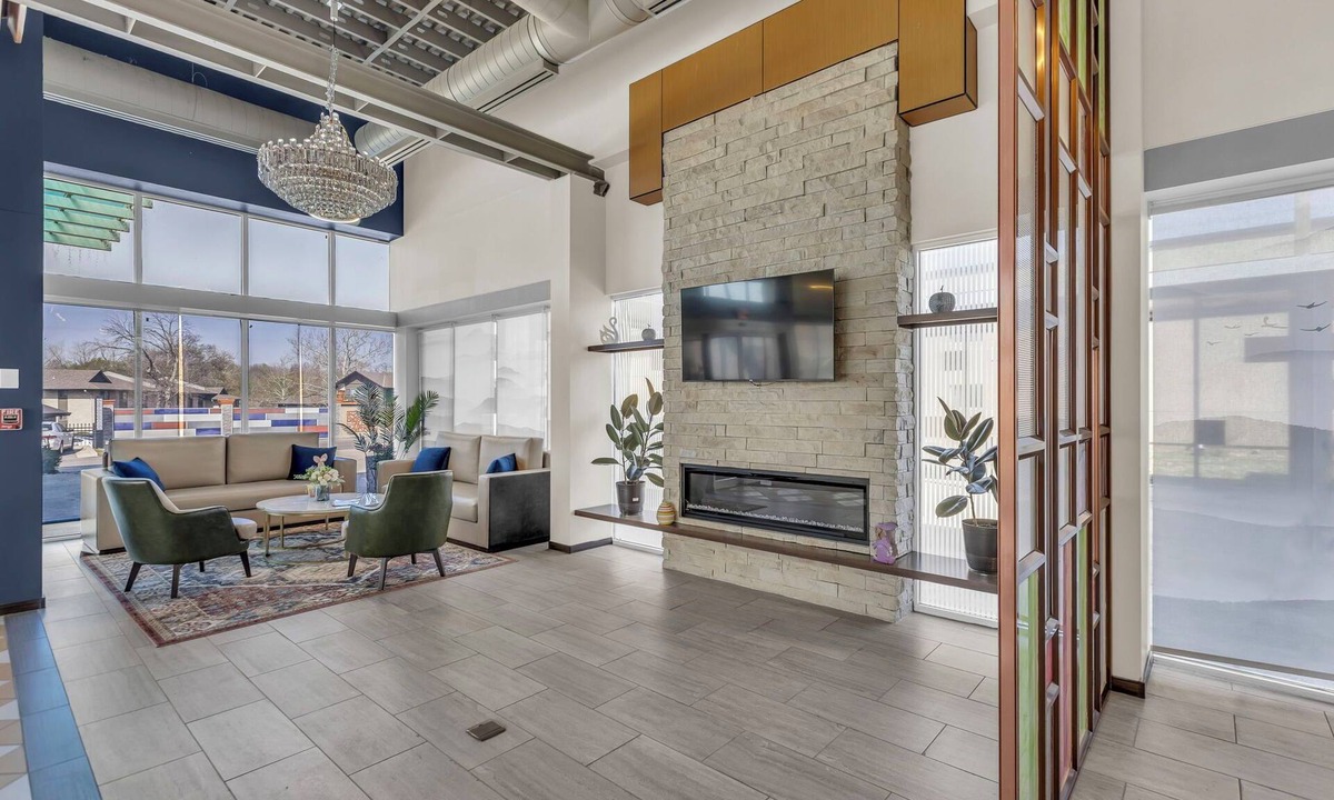 North Kansas City Hotel | KC Inn