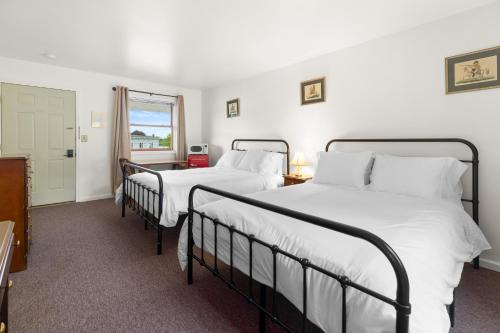 East Springfield Hotel | KC's Corner Motel