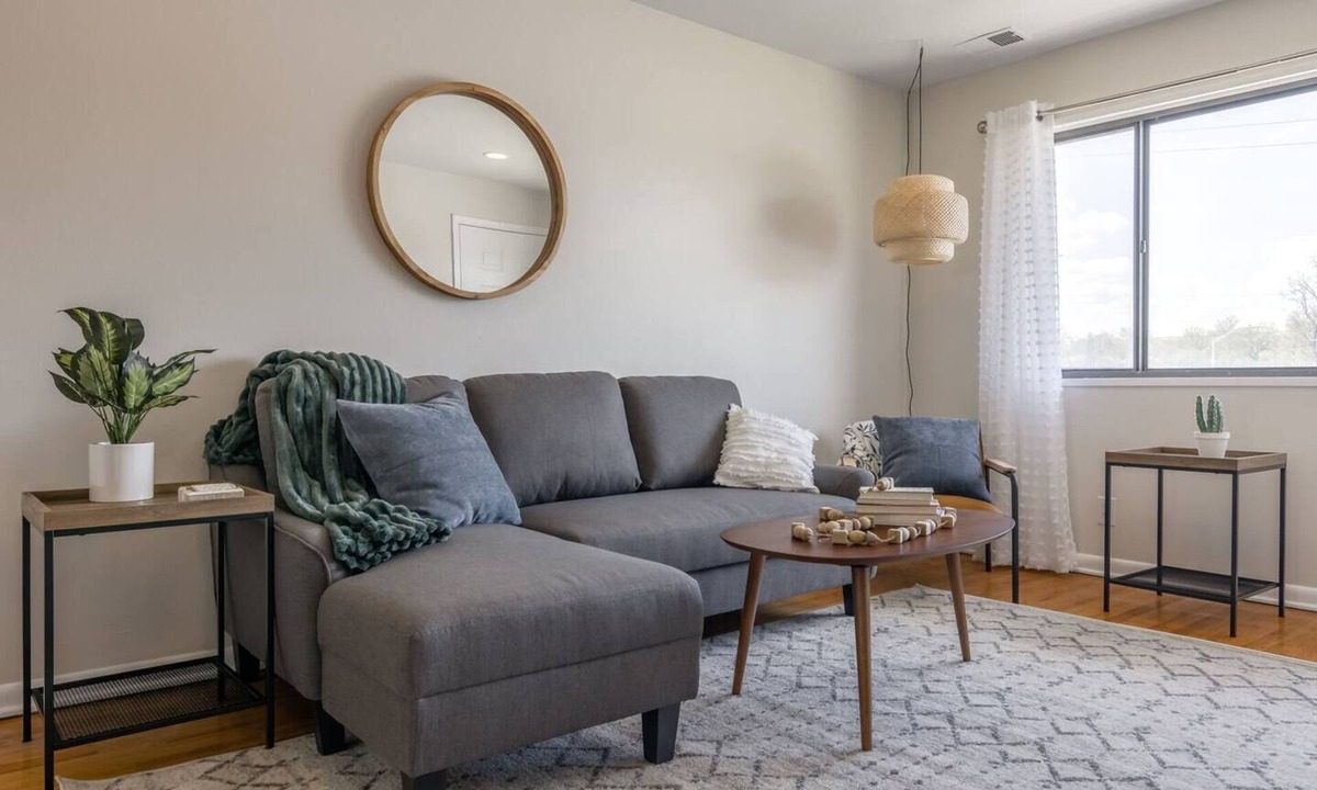 Waldron Apartment | KC World Cup Stay Monthly Near Netherlands Camp