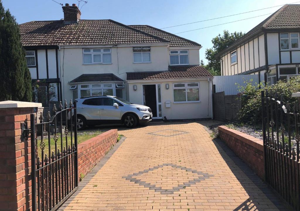 Great Sutton House | KCD Rooms - Ellesmere Port