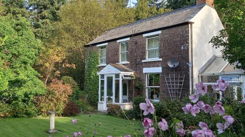 Blakeney House | Keeper's Cottage