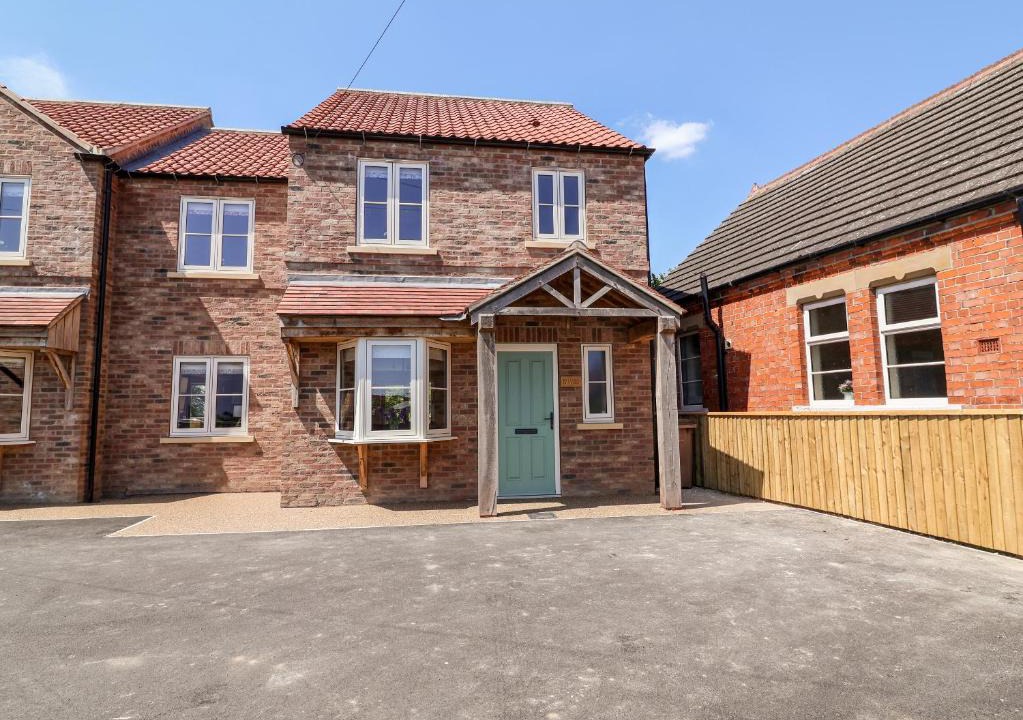 Newton on Derwent House | Keepers Cottage