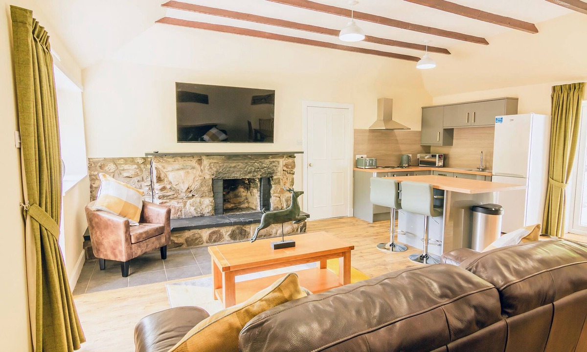 Blairgowrie Cottage | Keepers Cottage - UK30246