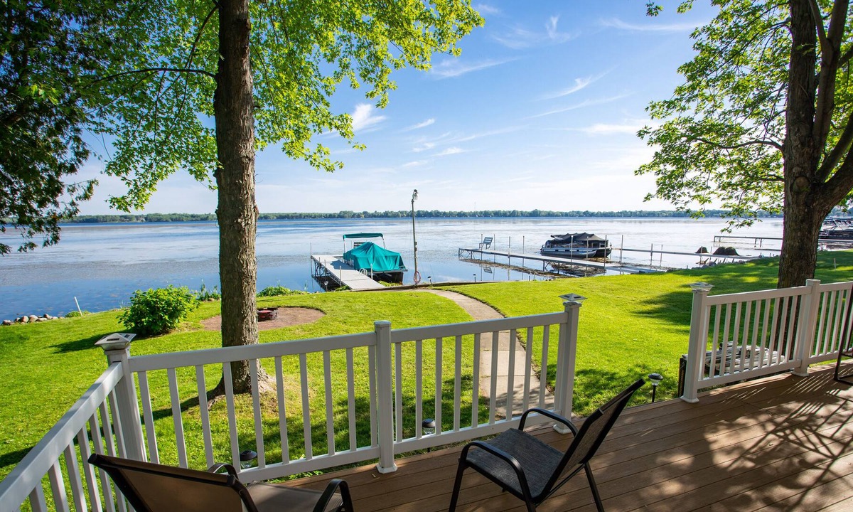 Shawano Cabin | Keepin it Reel on Shawano Lake!