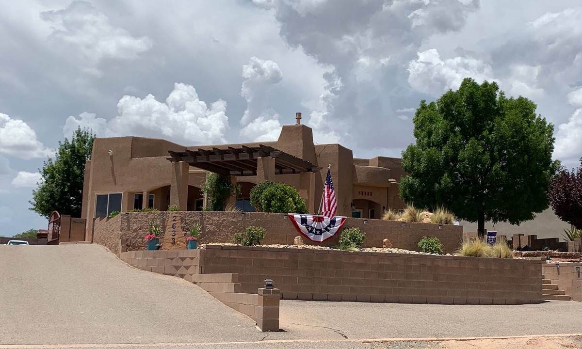 Ranchito Apartment | Kelly’s Casita with gated off road parking. Private, quiet, clean, comfortable.