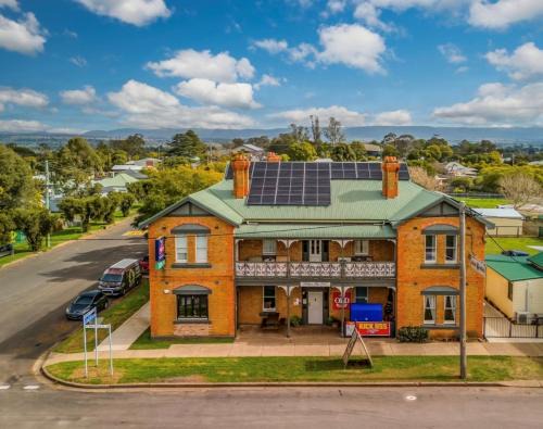 Aberdeen Hotel | Kellys Top Pub