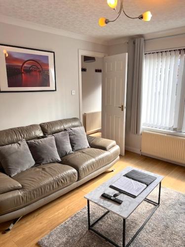 Falkirk Apartment | Kelpies Serviced Apartments- McLaughlan