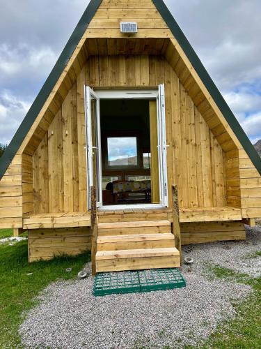 Lochcarron Apartment | Keltic cabin off grid camping nc500
