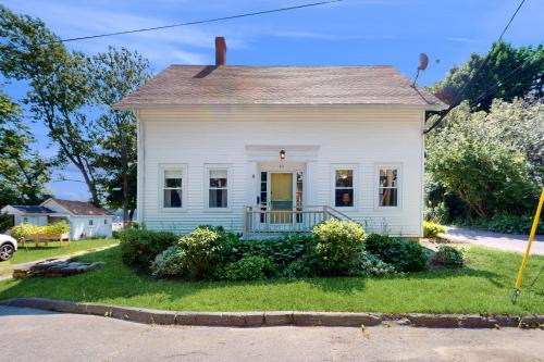Bath House | Kennebec View