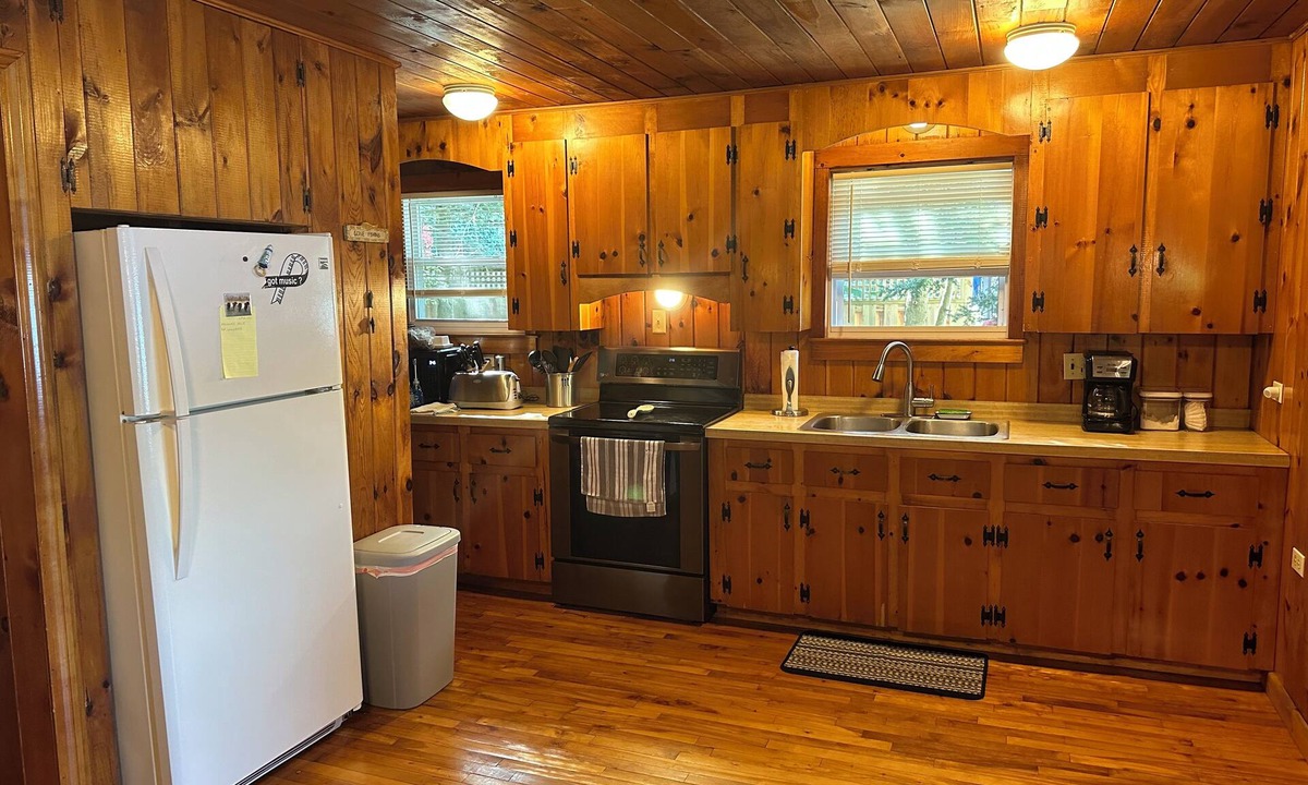 Lyman House | Kennebunk Pond Waterfront House