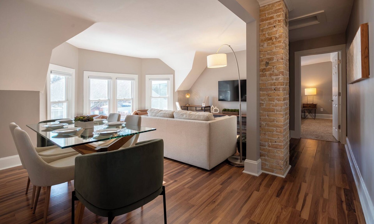 Kenosha House | Kenosha Gateway Getaway
