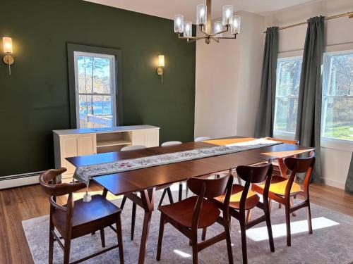 Town of Delaware House | Kenoza House with Private Lake and Kayaks