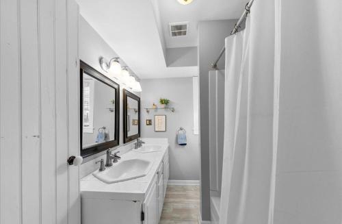 The Pines House | Kent street 54