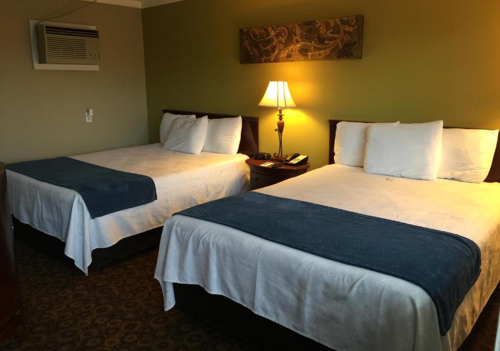 Gilbertsville Hotel | Kentucky Lake Inn