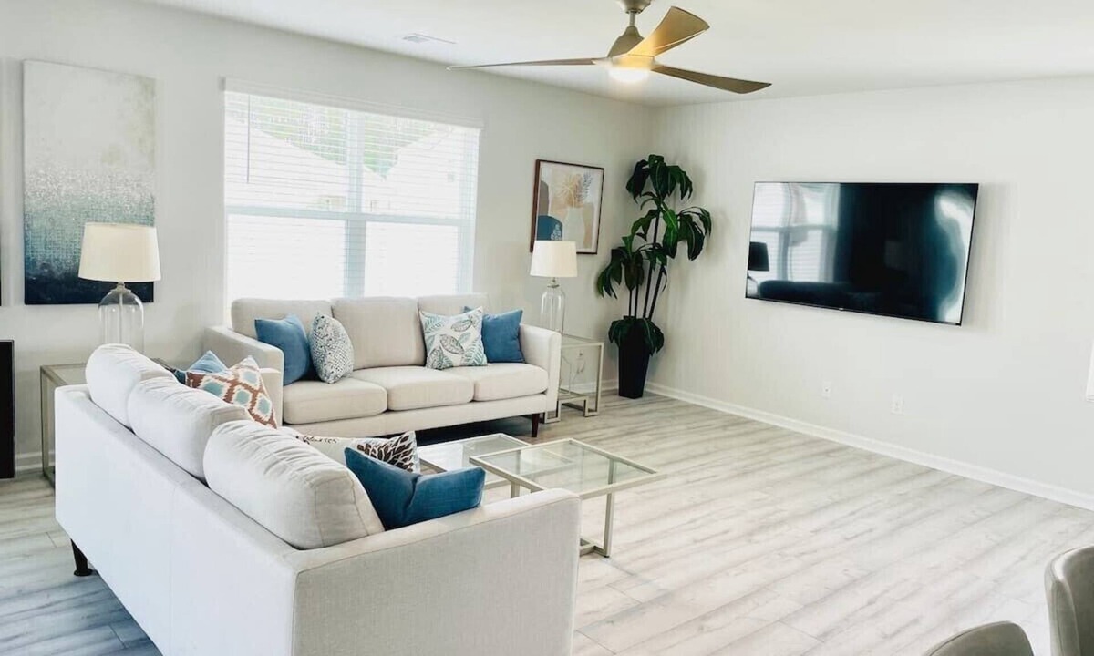Port Wentworth House | Kenzie’s Corner | Modern | Comfort | Resort