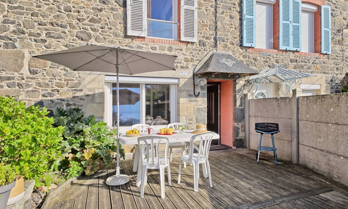 Saint-Quay-Portrieux House | Ker Lolis by Interhome