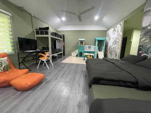 Kerling Villa | Kerlingfornia Kiddo Kingdom