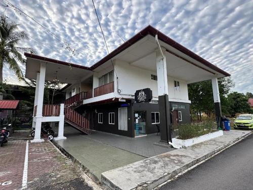 Parit Raja House | Kesuma Villa Exclusive Stay