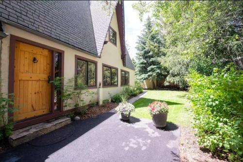 Ketchum House | Ketchum Cottage