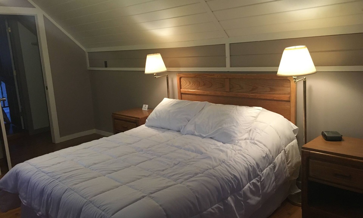 Town of Milo Cabin | Keuka Hydaway Charming Cabin in a Quiet Setting