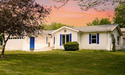Paw Paw Lake House | Kevins Place near PawPaw Lake