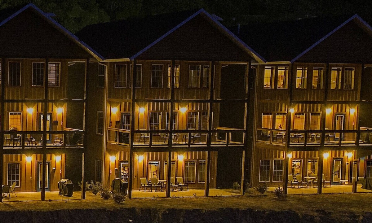 Houghton Cabin | Keweenaw Waters Resort