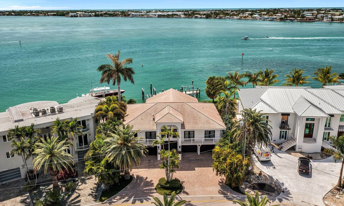 Coury House | Key Colony Beach Oceanfront Rental Experience