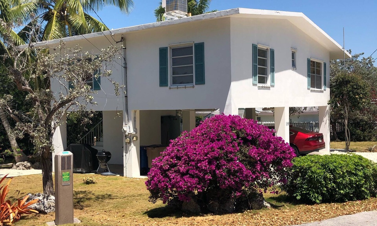 Rock Harbor House | Key Largo Waterfront Cottage
