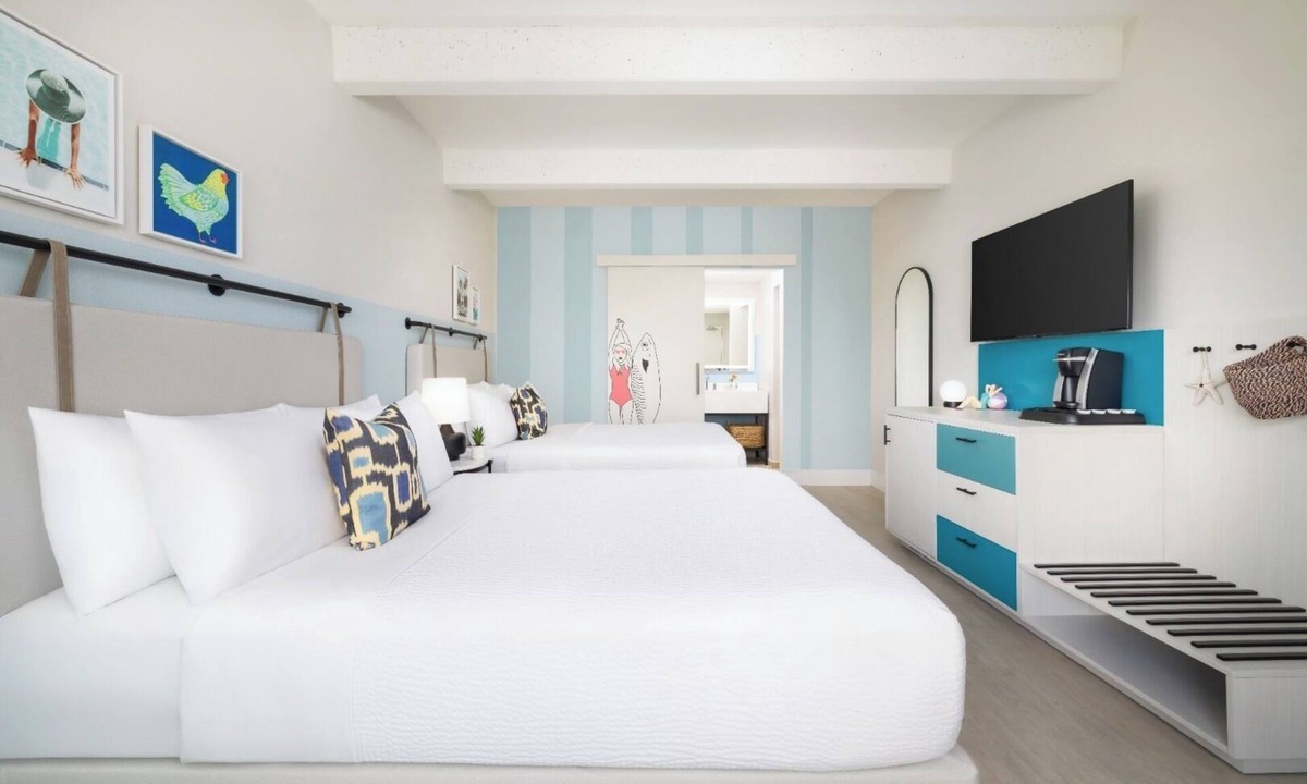 New Town Hotel | Key West Cool | Chill Days, Fun Nights, Poolside Drinks & Lawn Games