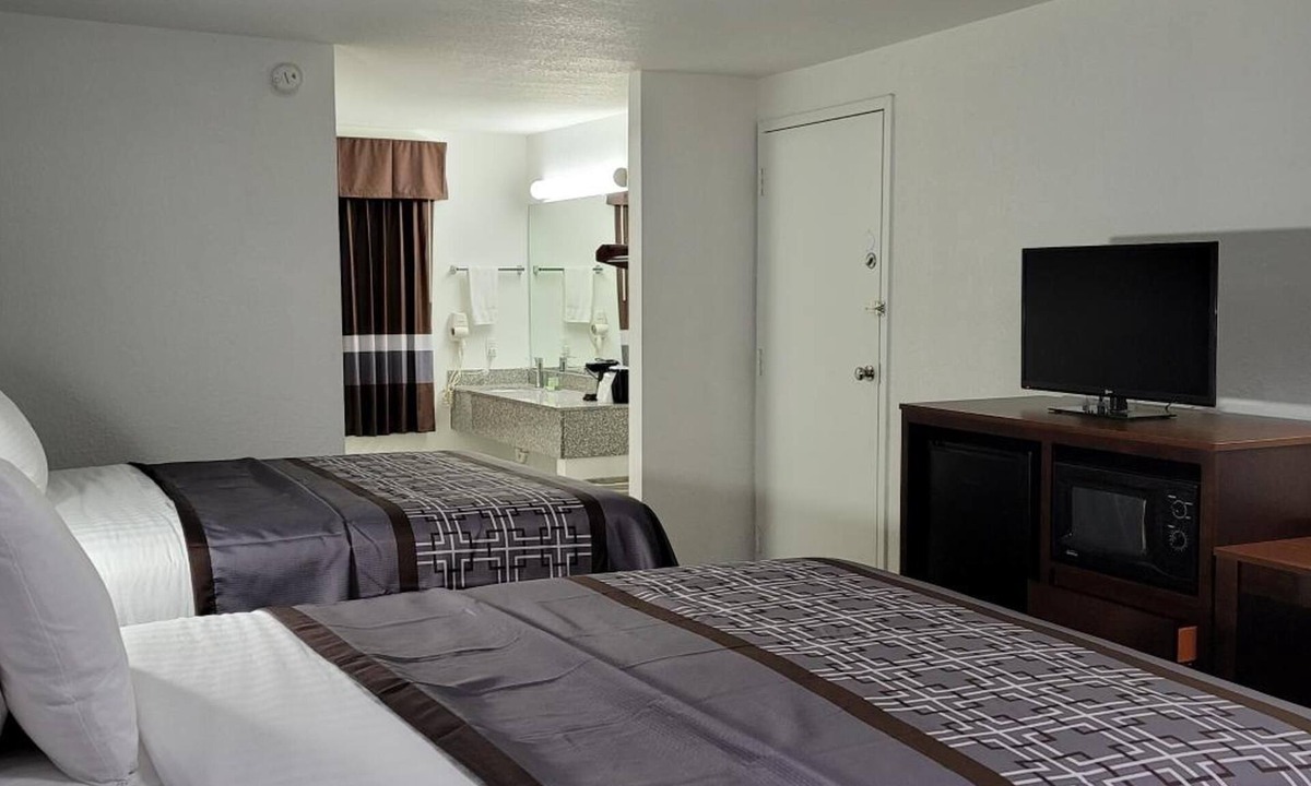 Boaz Hotel | Key West Inn - Boaz