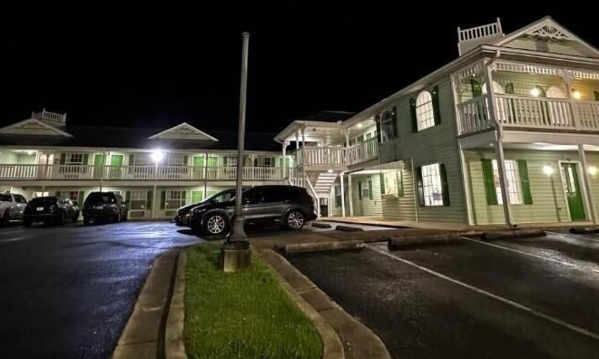 Chatsworth Hotel | Key West Inn