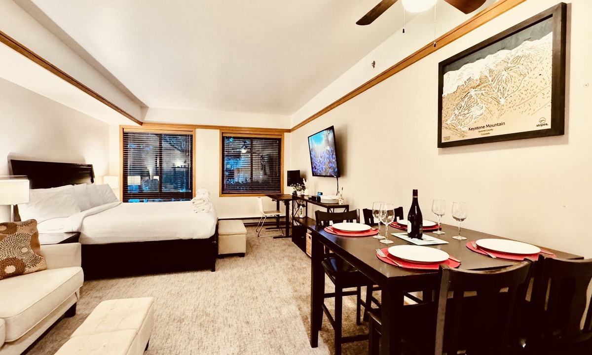 Mountain House Condo | Keystone Studio | Hot Tub/Firepit/Trails Nearby