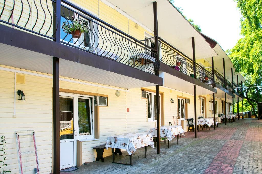 Tenginsk Hotel | Khutorok Hotel